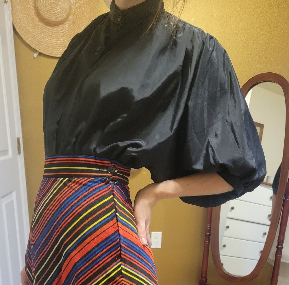 *Vintage Black Oversized Blouse - Picture 8 of 8